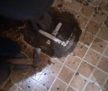 方正卫生间漏水维修公司为您分享下卫生间渗水如何处理及注意事项